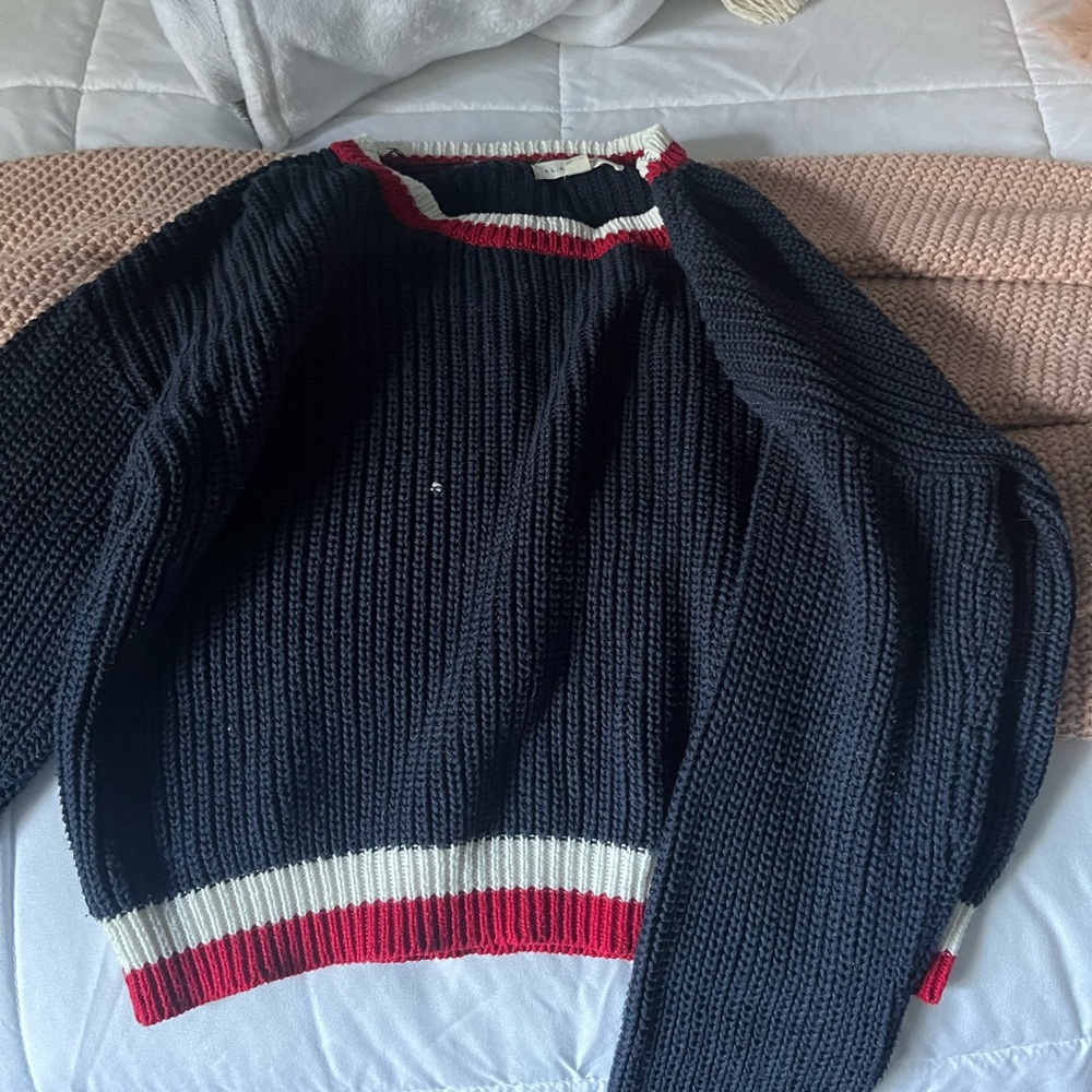 La hearts knit sweater